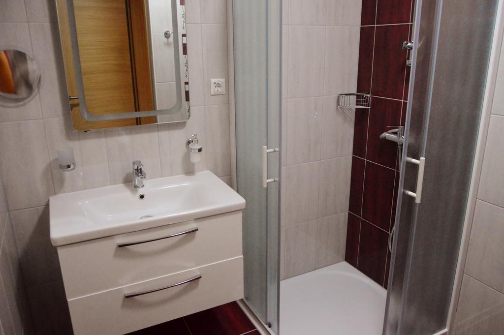 Apartamento Turisticna Kmetija Cebelji Gradic Rogašovci Exterior foto