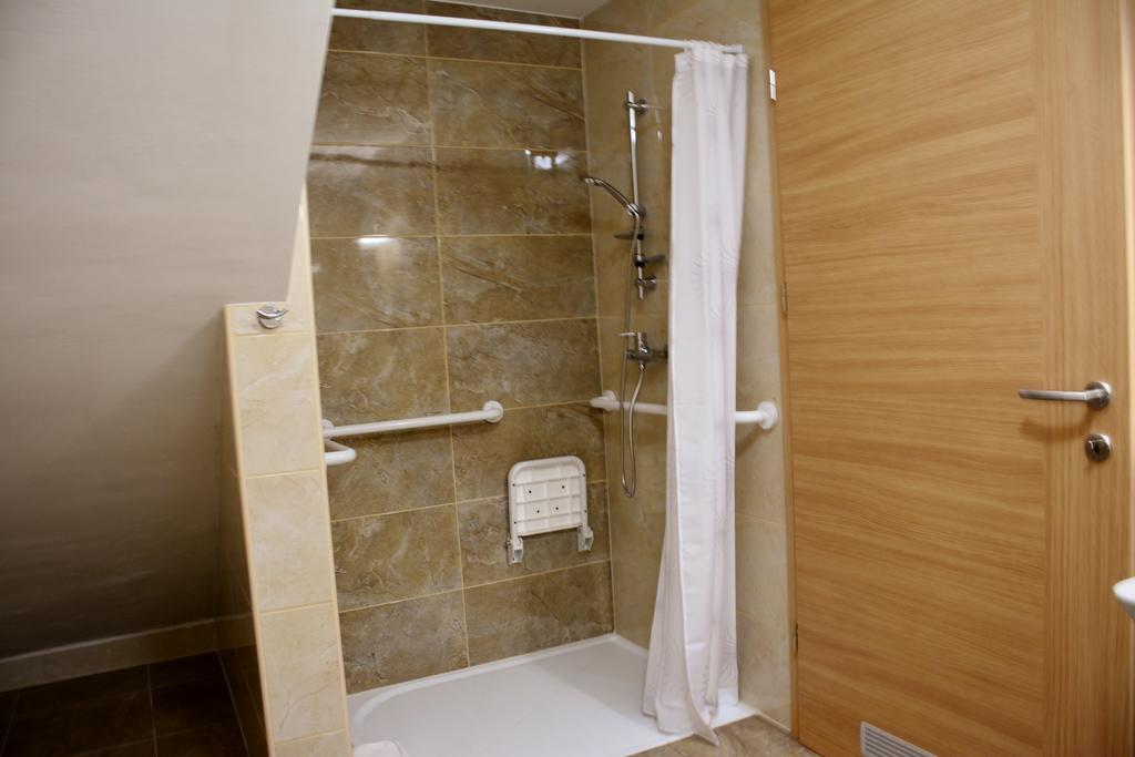 Apartamento Turisticna Kmetija Cebelji Gradic Rogašovci Exterior foto
