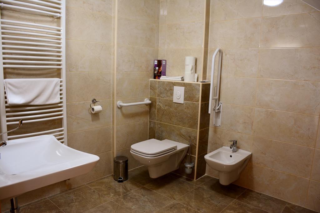 Apartamento Turisticna Kmetija Cebelji Gradic Rogašovci Exterior foto