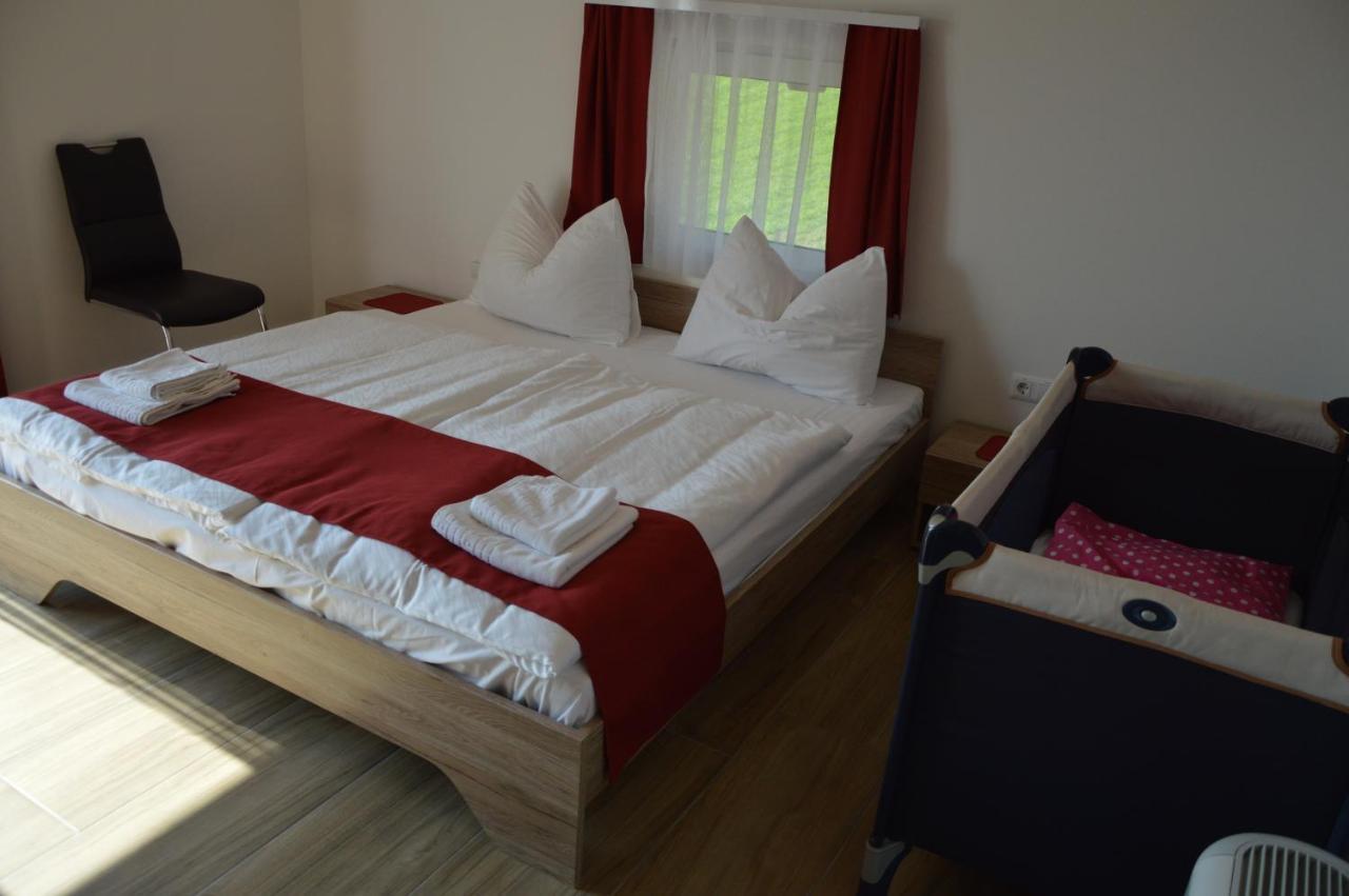 Apartamento Turisticna Kmetija Cebelji Gradic Rogašovci Exterior foto